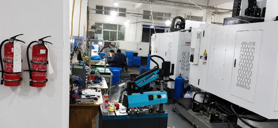 Cixi Huabo China die casting factory production area